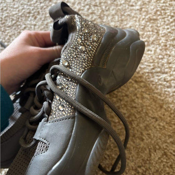 Shoes - Picture 3 of 13